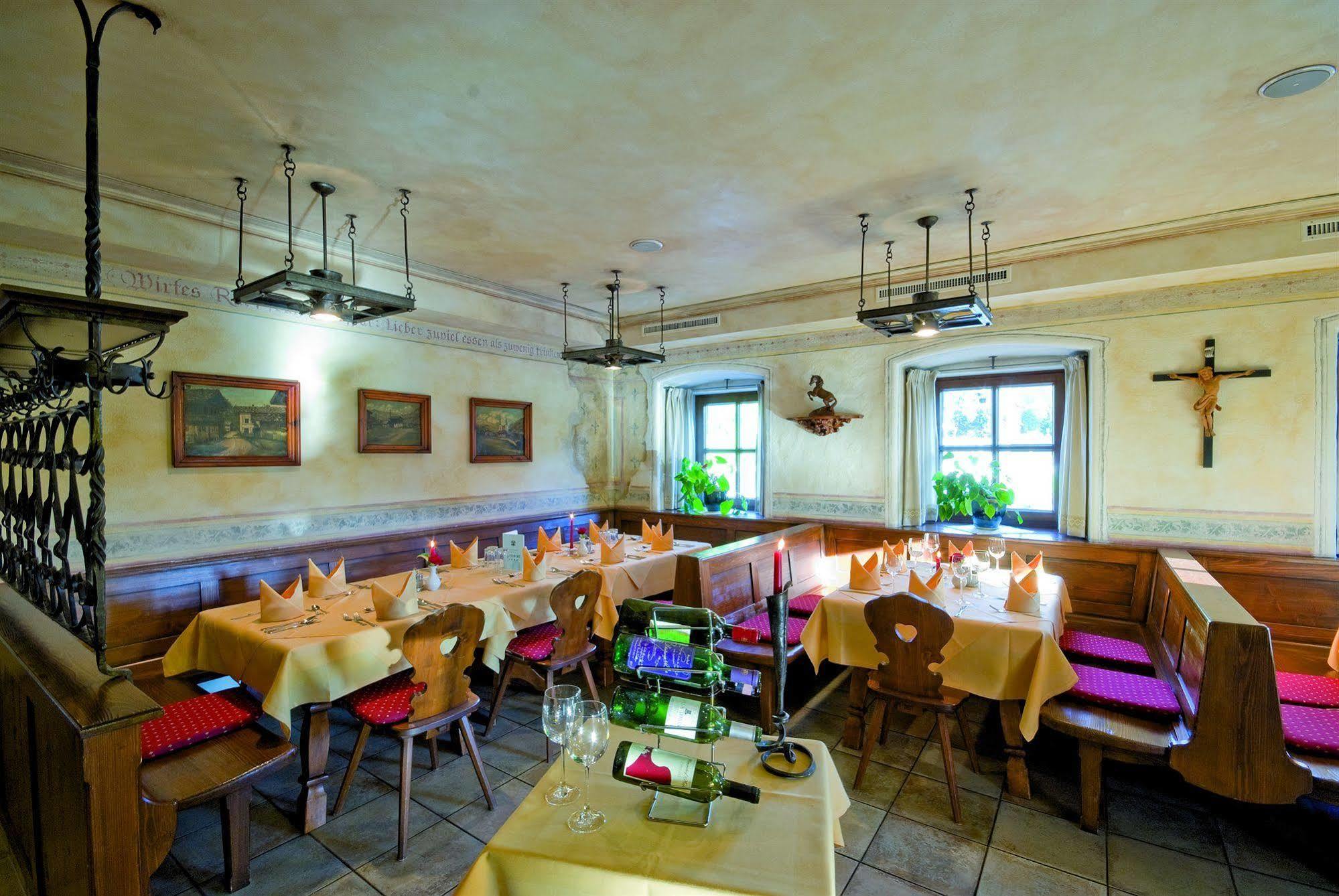 Hotel Reitlwirt Бріксен-ім-Тале Екстер'єр фото